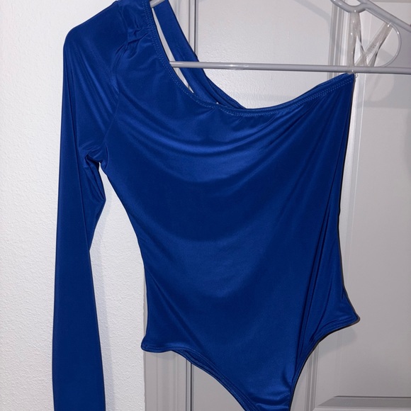 Blue One-Shoulder Top - Picture 3 of 4